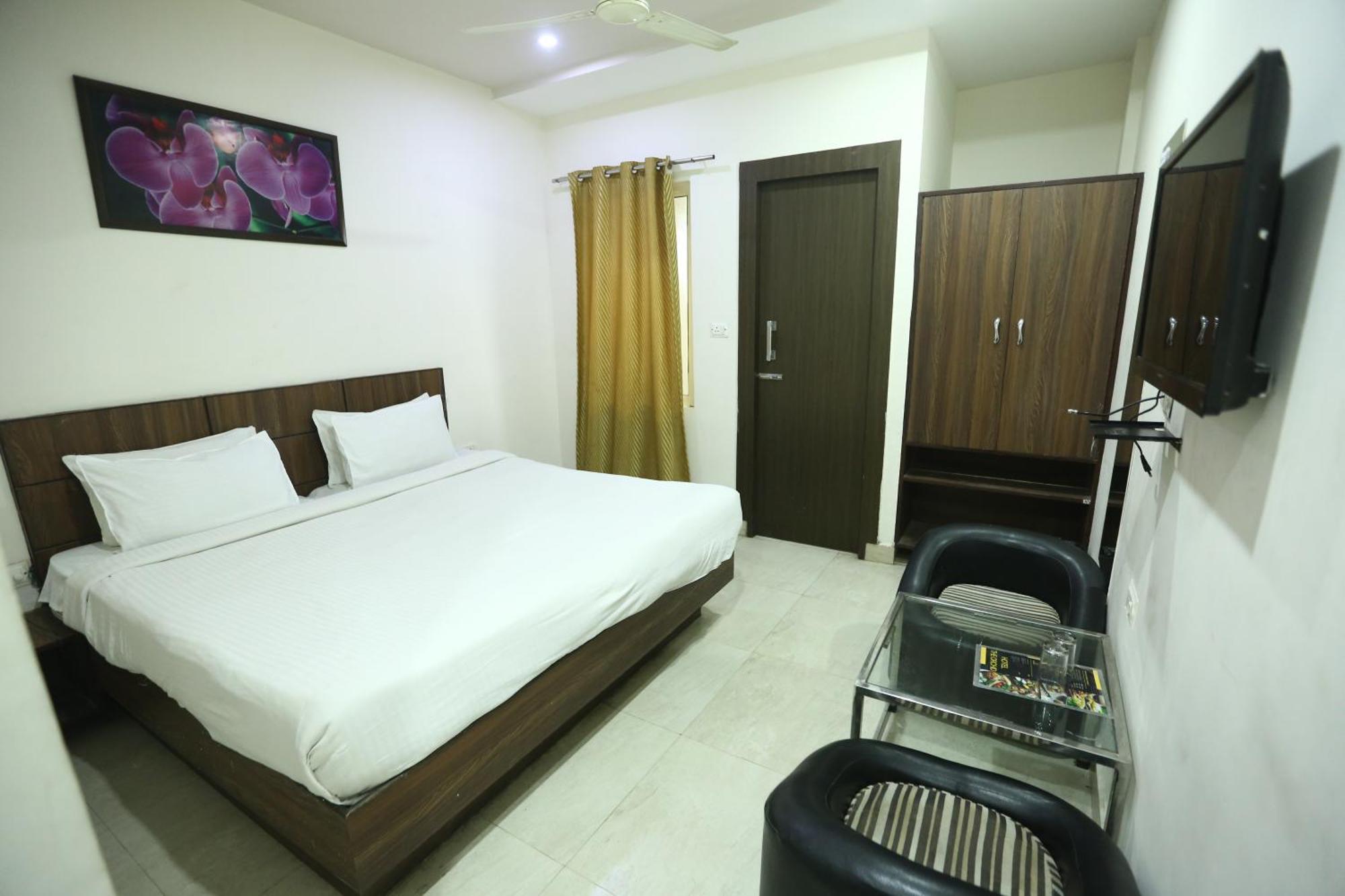 24 Hotel & Resort Agra  Eksteriør billede