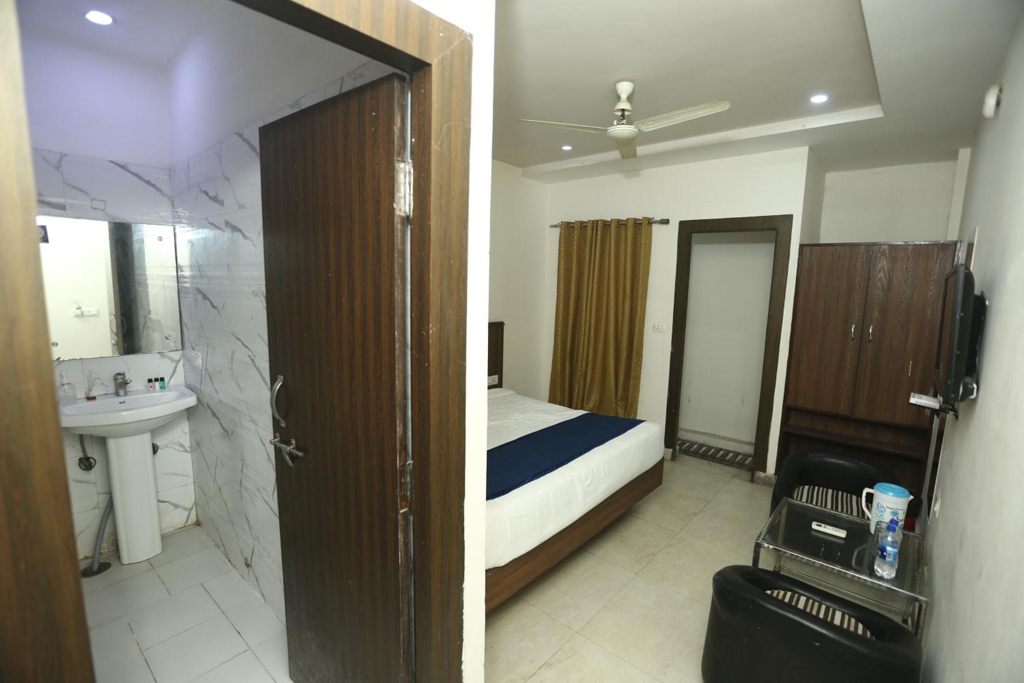 24 Hotel & Resort Agra  Eksteriør billede